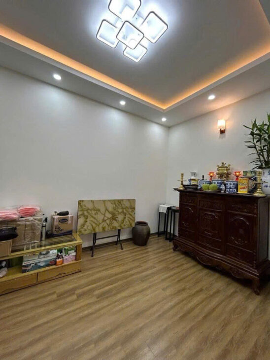 Bán nhà Giảng Võ 50m ra phố – Sổ đỏ 56m x 5T nhà GĐ xây còn mới – ô chờ thang máy