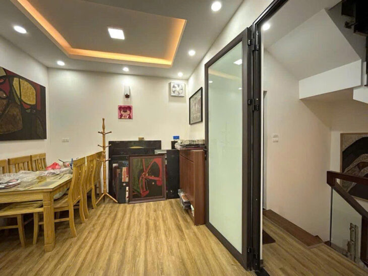 Bán nhà Giảng Võ 50m ra phố – Sổ đỏ 56m x 5T nhà GĐ xây còn mới – ô chờ thang máy