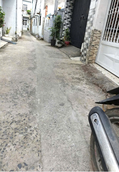 NHÀ NHỎ GIÁ RẺ DỂ MUA, Bình Trưng Tây, Quận2, Dt 30m2 chỉ 2 ty hơn.