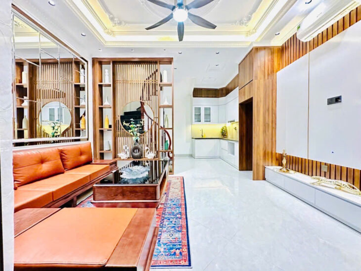 KHU VIP QUÂN ĐỘI HOÀNG VĂN THÁI, BA BƯỚC RA PHỐ, Ở SƯỚNG CHỈ 6.95 TỶ.