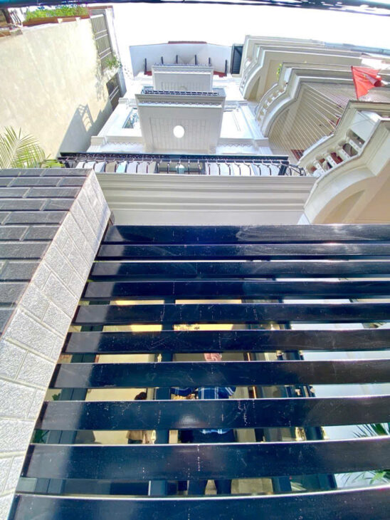 BÁN NHÀ TRUNG TÂM QUẬN THANH XUÂN, PHÂN LÔ VIP, VF3 LÙI CỬA, 10M Ô TÔ ĐỖ, NHÀ ĐẸP – 3 THOÁNG
