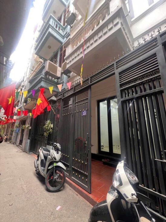 Bán nhà KIm Mã , Ba Đình , HN . DT 60M2 , 5T, MT 4.5M . Giá 15 tỷ