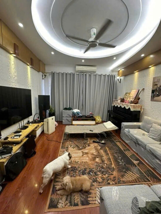 Bán nhà Nguyễn Thái Học , Ba Đình , HN . DT 115M2 , 4Tầng , MT 4m . GIÁ 32.4 TỶ