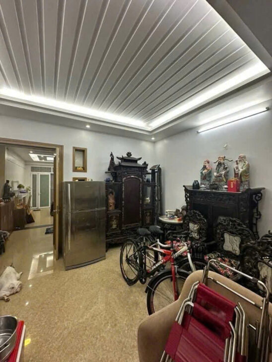 Bán nhà Nguyễn Thái Học , Ba Đình , HN . DT 115M2 , 4Tầng , MT 4m . GIÁ 32.4 TỶ