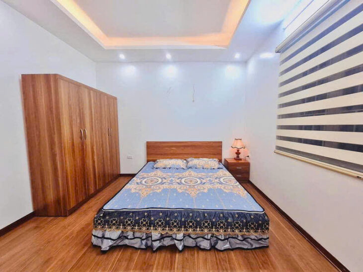 Bán nhà Nguyễn Thái Học , Ba Đình , HN . DT 115M2 , 4Tầng , MT 4m . GIÁ 32.4 TỶ