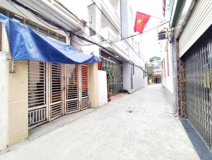 83m đất tuyến 2 Khúc Thừa Dụ, sát mặt đường, Giá 3.8 tỉ, ngõ ô.tô