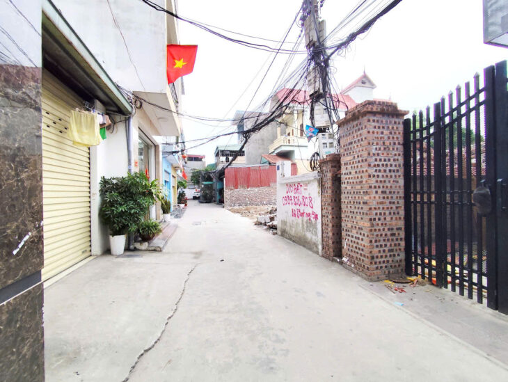 83m đất tuyến 2 Khúc Thừa Dụ, sát mặt đường, Giá 3.8 tỉ, ngõ ô.tô