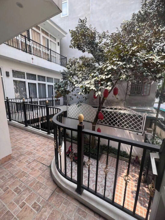 Bán Biệt Thự Siêu Hot , Tây Hồ , HN . DT 165m2 , 3T, MT 9m . Giá 48 tỷ .