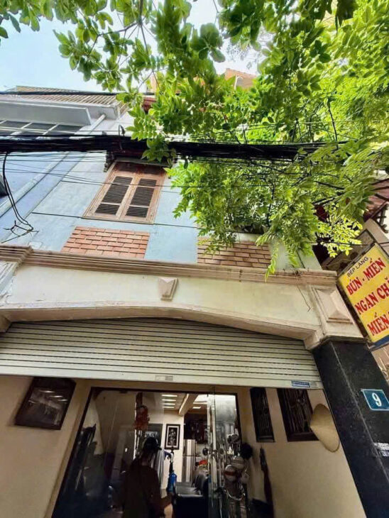 Bán nhà Trung Tâm Ba Đình . DT 76m2 ; 4T ; MT>7m ; Giá 18,5 tỷ