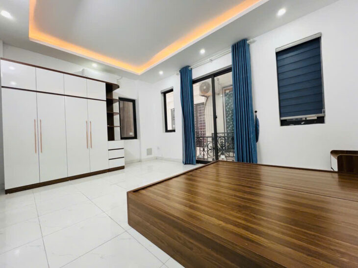 Nhà Phố Lụa Vạn Phúc, xây mới đang hoàn thiện, tặng full nội thất. Giá chào hơn 7 tỷ