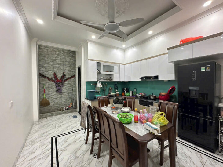 Nhà 58m 4 tầng phân lô Vĩnh Niệm, đường 12m, Giá 5.98 tỉ rẻ nhất lúc này