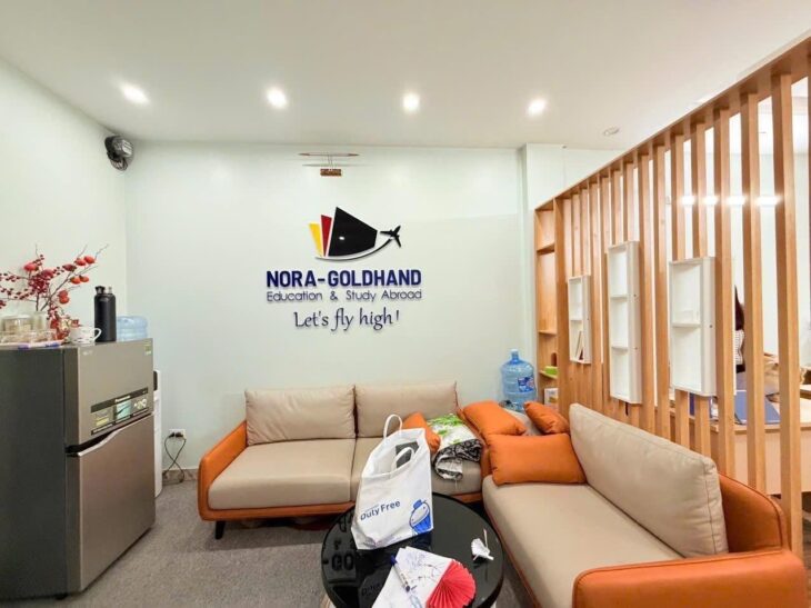 PHÂN LÔ VỈA HÈ VÕ CHÍ CÔNG – ÔTÔ TRÁNH, VÀO NHÀ – 6 TẦNG THANG MÁY – GIÁ 21 TỶ