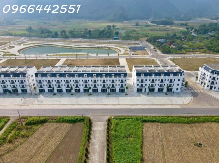 Bán căn Shophouse trung tâm thị trấn Hàng Trạm Yên Thủy sẵn sổ 138m VH 20m nhỉnh 6 tỷ