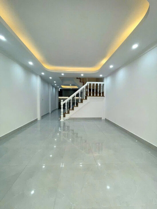 Ô TÔ,VỈA HÈ, QUANG LAI- THANH TRÌ, 40 M2, 6 TẦNG, TM, MT 6,5 M, GIÁ 13,3 TỶ.