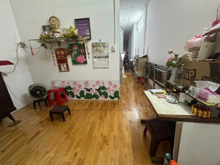 (SIÊU HIẾM) BÁN CĂN NHÀ CỰC RẺ ,TẠI P8,Q3, SỔ HỒNG RIÊNG,DT 4×19,5m,MẶT TIỀN KD,HẺM XE HƠI VI VU