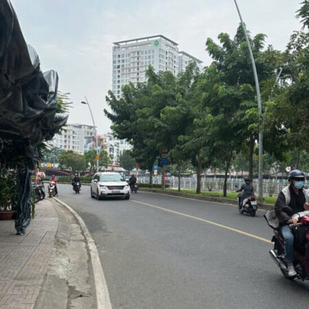 (SIÊU HIẾM) BÁN CĂN NHÀ CỰC RẺ ,TẠI P8,Q3, SỔ HỒNG RIÊNG,DT 4×19,5m,MẶT TIỀN KD,HẺM XE HƠI VI VU