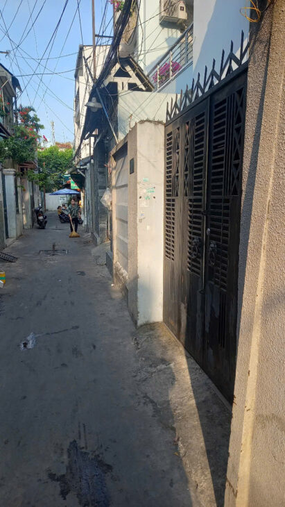 HIẾM, NHÀ LÔ GỐC 2 MẶT THOÁNG- DT: 64M2- 8 X 8M, 2 TẦNG – SÁT MẶT TIỀN PHẠM THẾ HIỂN P6Q8. CHỈ 4.5