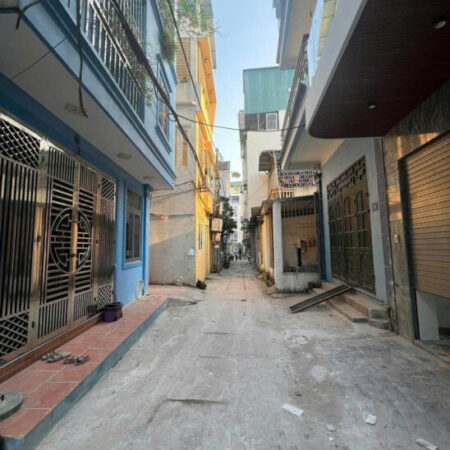 BÁN NHÀ NGÕ 84 ĐÀM QUANG TRUNG- Ô TÔ ĐỖ CỬA-30M2×5 TẦNG, MT 4M- GIÁ 5,5 TỶ. BÁN NHÀ NGÕ 84 ĐÀM QUANG TRUNG- Ô TÔ ĐỖ CỬA-30M2×5 TẦNG, MT 4M- GIÁ 5,5 TỶ.