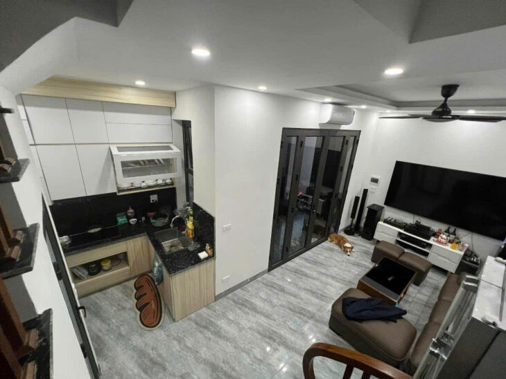 BÁN NHÀ NGÕ 84 ĐÀM QUANG TRUNG- Ô TÔ ĐỖ CỬA-30M2×5 TẦNG, MT 4M- GIÁ 5,5 TỶ.