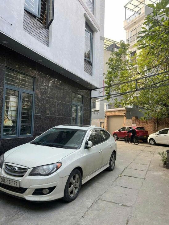 BÁN NHÀ NGÕ 84 ĐÀM QUANG TRUNG- Ô TÔ ĐỖ CỬA-30M2×5 TẦNG, MT 4M- GIÁ 5,5 TỶ.