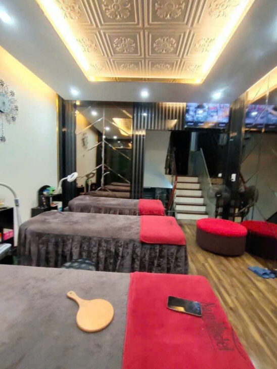 Bán nhà 47 Hòa Mã ,Hai Bà Trưng . DT 103 m2 , 6T , MT 4,5m . Giá 100 tỷ