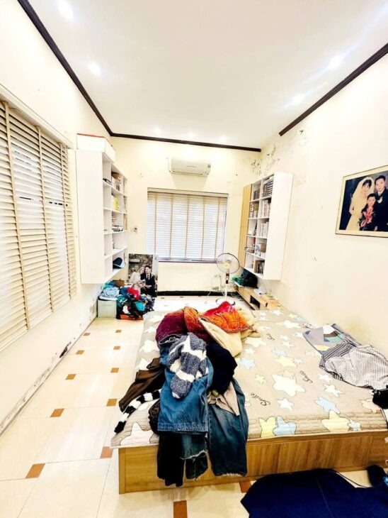 MẶT NGÕ NGUYỄN TRÃI – LÔ GÓC, NHÀ ĐẸP Ở NGAY – 30M RA PHỐ – GIÁ CHỈ 9.5 TỶ