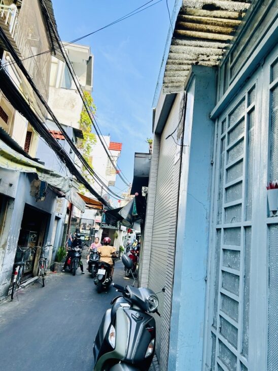 NGAY TRUNG TÂM QUẬN 4 – MẶT TIỀN ĐOÀN VĂN BƠ–THUẬN TIỆN KINH DOANH ĐA NGÀNH NGHỀ.