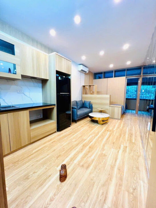 2,95 tỷ – Nhà Tập thể tầng 2 như chung cư cao cấp – Phố Láng Hạ, Ô tô đỗ chân cầu thang -2PN, 2 mặt