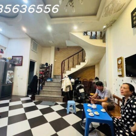 BÁN NHÀ LÔ GÓC KINH DOANH –TRƯƠNG ĐỊNH – 38M² x 4 TẦNG – MT 5.2M – GIÁ 8.x TỶ