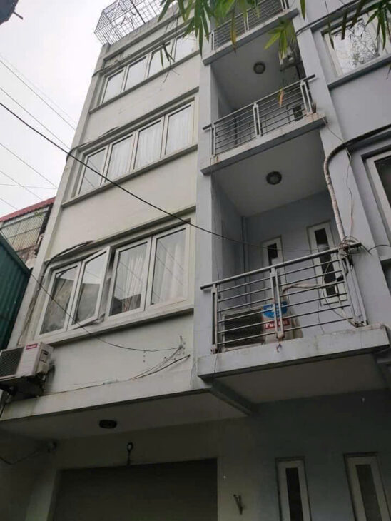 BÁN NHÀ ĐỐNG ĐA-HÀO NAM-5T-4NGU-8.2TY. LH: 0982769586