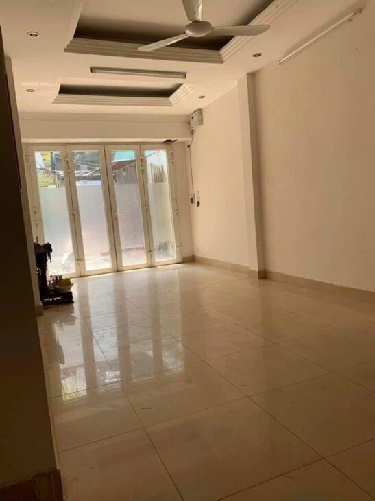 BÁN NHÀ ĐỐNG ĐA-HÀO NAM-5T-4NGU-8.2TY. LH: 0982769586