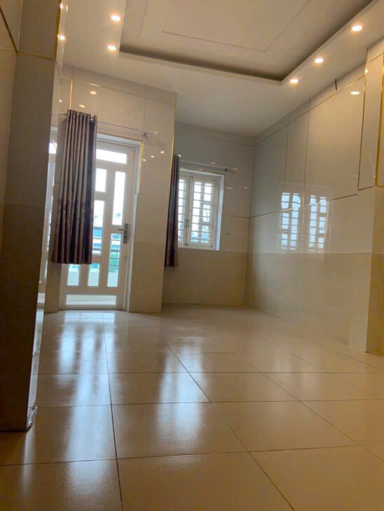 Quận Tân Bình ! Cho thuê nhà 2 mặt tiền trước sau đường Hoàng Sa p5 Tân Bình , Tel : 0932167082 (