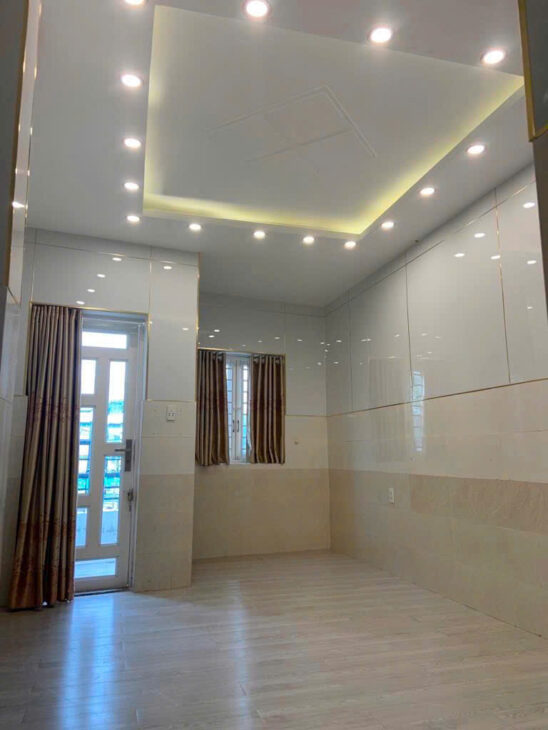 Quận Tân Bình ! Cho thuê nhà 2 mặt tiền trước sau đường Hoàng Sa p5 Tân Bình , Tel : 0932167082 (