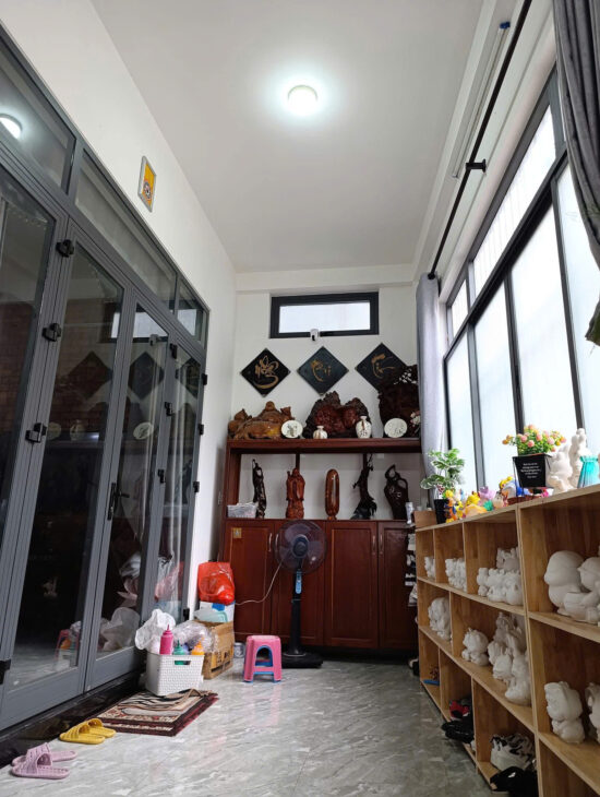 Bán nhà 2 tầng 2 mê kiệt ô tô Nguyễn Sinh Cung sát Siêu Thị Gia Lạc cách mặt tiền 30m