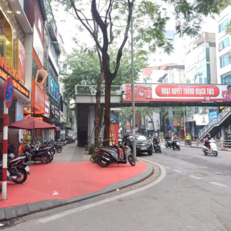 HẠ 1 TỶ CẦN BÁN GÂP,DUY NHẤT CĂN PHÂN LÔ ,THÁI HÀ,KINH DOANH KẾT HỢP Ở ,NHỈNH 18 TỶ NHÀ PHÂN LÔ