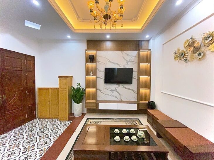 PHÂN LÔ TÔ VĨNH DIỆN, HÀNG XÓM DÂN TRÍ CAO, BA BƯỚC RA PHỐ CHỈ 8.5 TỶ.