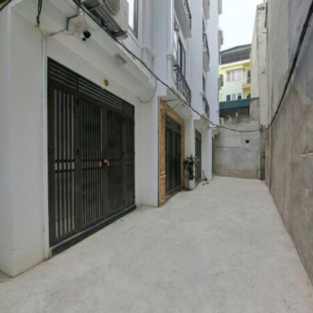 Cần Bán Nhà Nam Dư Lĩnh Nam 32m 5Tầng 4 Phòng Thất Giá 4.95 Tỷ Sổ Riêng