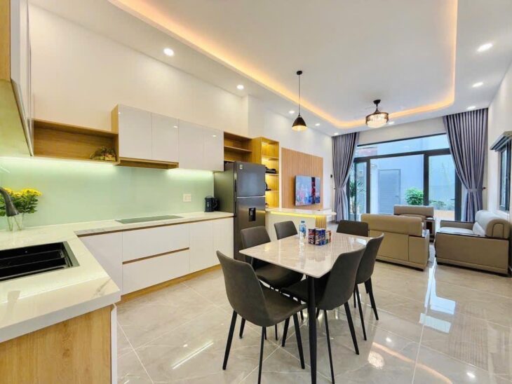 SIÊU VIP 1 CĂN VILLA dtsd lên đến 200M2 (Ngang 6.8m x 18) NHỎ XINH GIỮ LÒNG SG, MÀ GIẢ CHỈ