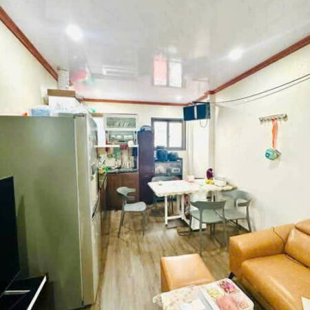 Bán nhà Ngọc Hà , Ba Đình , HN . DT 60M2 , 6Tầng , MT 4.5m . GIÁ 16 TỶ