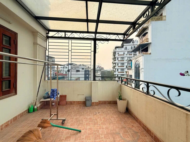 Bán nhà Ngõ Phố Ngọc Hà , Ba Đình, HN .DT 55M2, 5Tầng ,MT 5.5M . GIÁ 20 TỶ