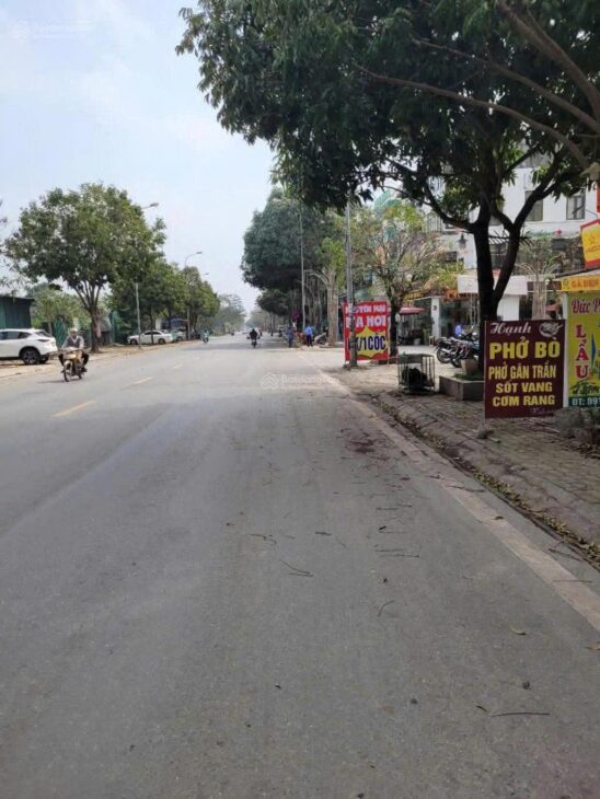 Bán liền kề lô góc 3 mặt thoáng siêu chất ô tô ngủ trong nhà- KĐT Phú Lương