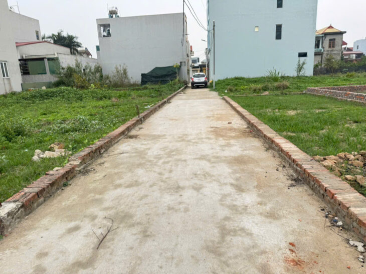 Cần bán gấp lô đất tổ 9, Quang Minh, Mê Linh. Gần KCN và trường CD Y Dược Tuệ Tĩnh