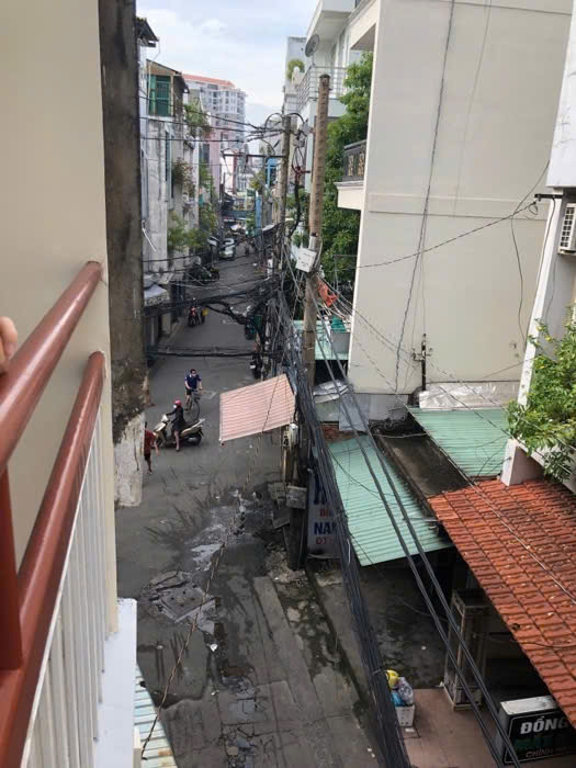 Bán nhà gần Lý Thường Kiệt, Tân Bình, 25m2, 3 tầng, HXH, nhỉnh 5 tỷ