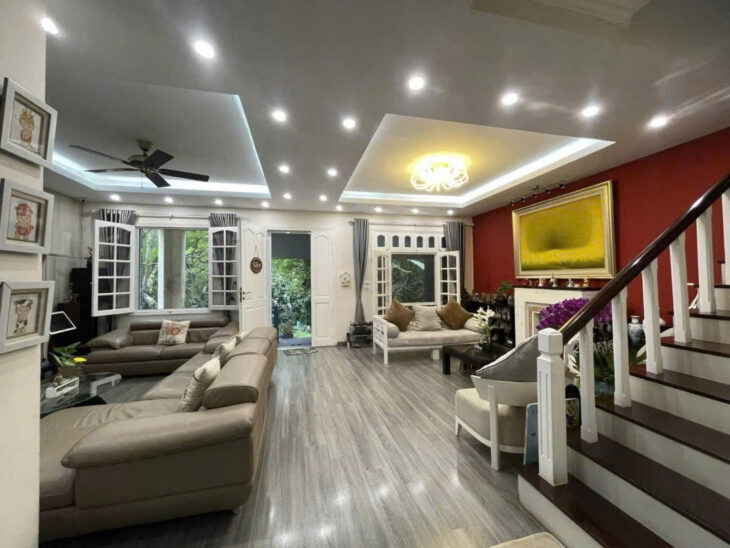 Bán căn biệt thự 5 tầng phố Nguyên Hồng, Đống Đa – Sổ đỏ 75m x MT6m giá 36 tỷ