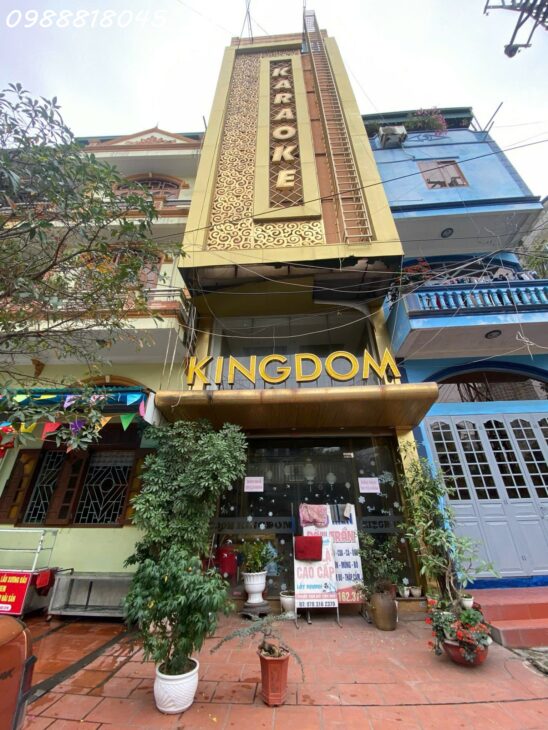 Chuyển nhượng Karaoke Kingdom Hạ Long, Quang Ninh, 8 tầng x 200m2, miễn TG