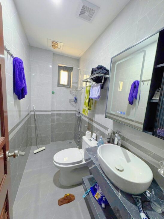 MẶT NGÕ LẠC LONG QUÂN – 20M RA PHỐ – NGÕ THÔNG ÔTÔ – 6 TẦNG THANG MÁY – GIÁ 21 TỶ