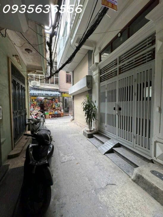 PHỐ VỌNG – PHÂN LÔ – 46M² x 5 TẦNG – MT 5.6M – GIÁ 11.X TỶ Ô TÔ ĐỖ CỬA – KINH DOANH NHỎ – DÒNG TIỀN