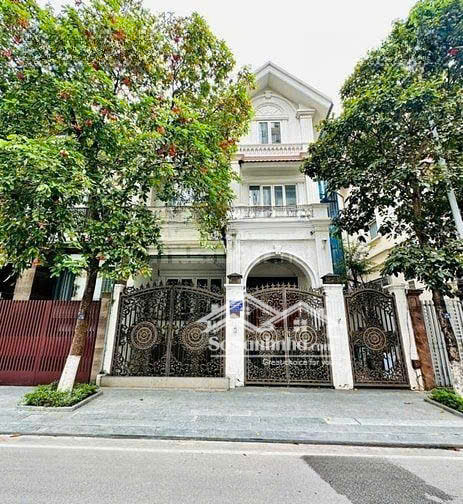 Bán BT mặt phố Trung Văn,Hancic,N.T.Liêm.DT 148m x4T, MT 10m.LH: 0964769634