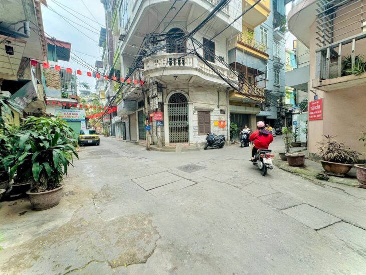 MẶT NGÕ PHỐ VỌNG – NGÕ THÔNG KINH DOANH – ÔTÔ ĐỖ CỬA – GIÁ 8 TỶ