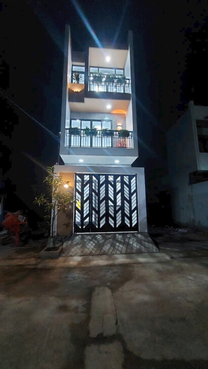 Bán nhà 1 trệt 2 lầu 4 PN – 3WC giá tổt